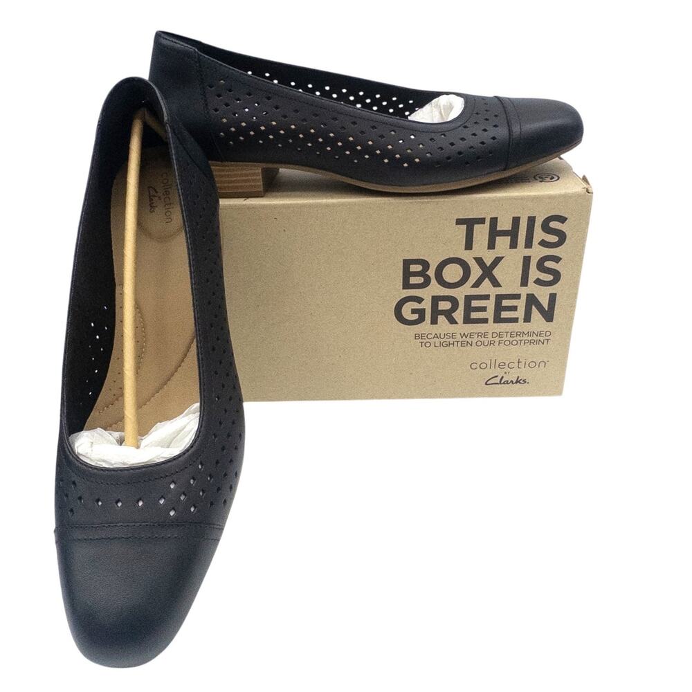 Clarks Women's Black Juliet Cedar Flat Size 12 Narrow Width